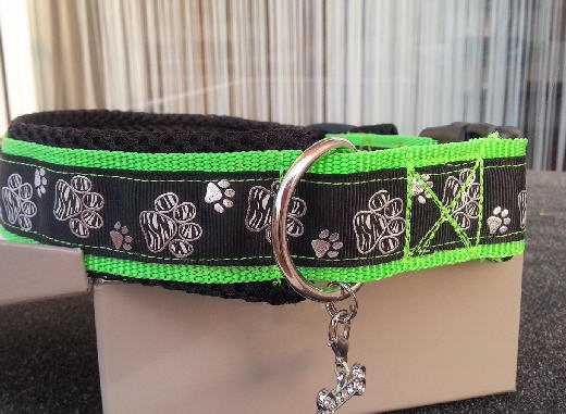 Halsband grÂn-schwarz-Silberpf€tchen1